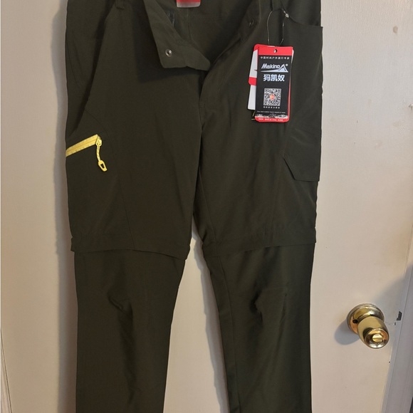 Masters Men's Dark Green Cargo Pants with Yellow Zipper - Picture 7 of 7